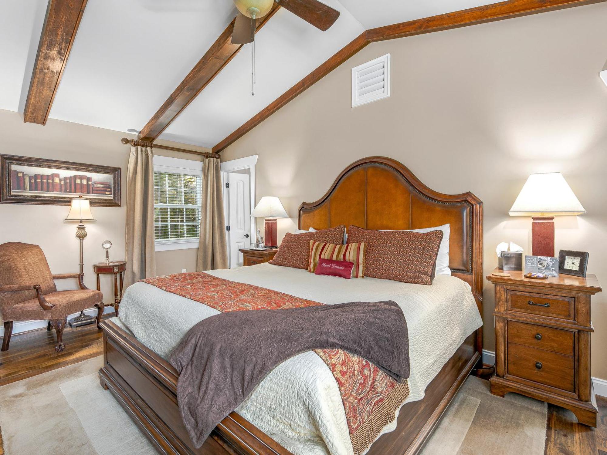 Mills River Bed & Breakfast On Tiffany Hill חדר תמונה
